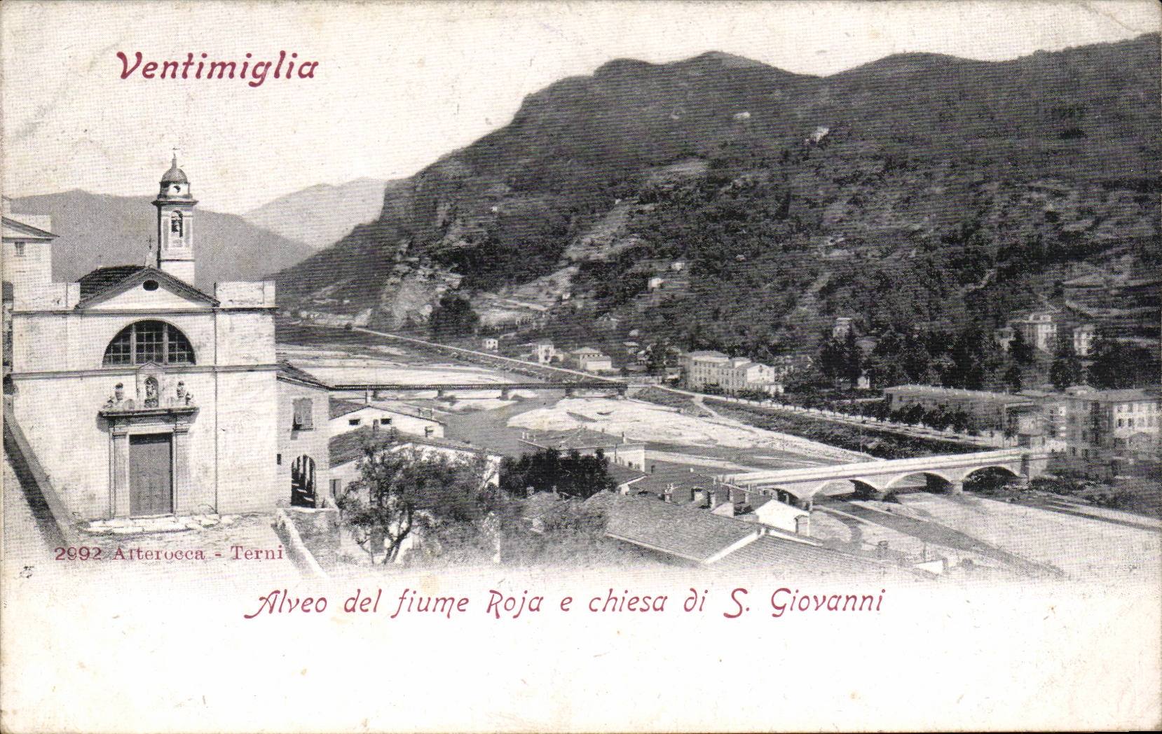 CPA Italie Italia Ventimiglia Alveo del fium roja e chiesa di S Giovanni