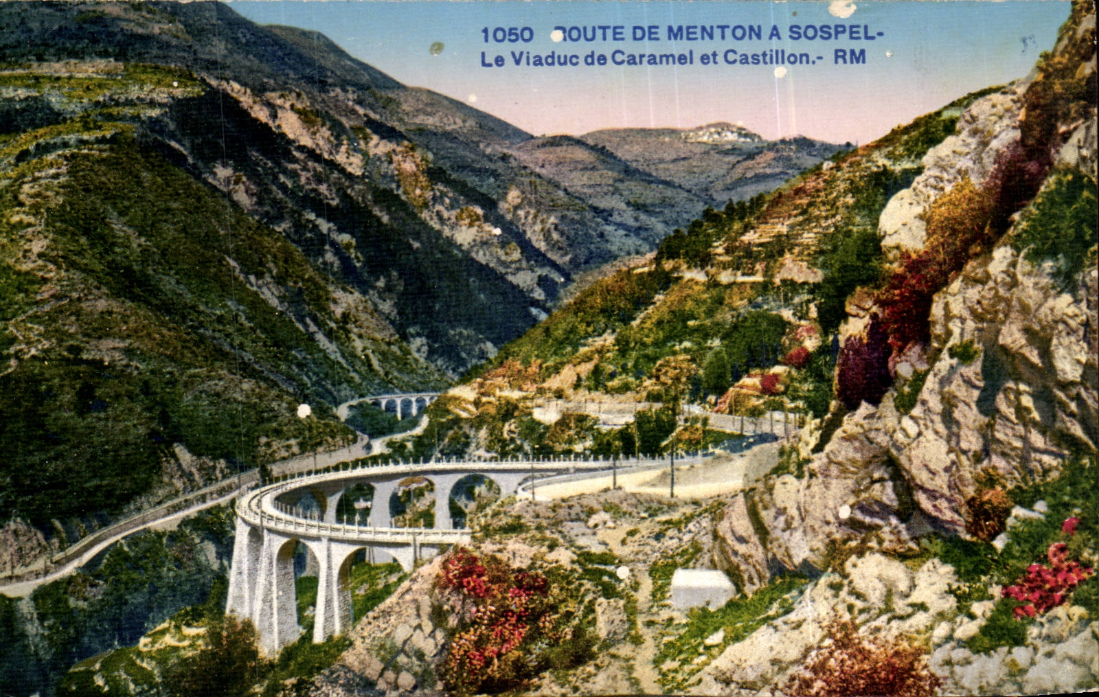 CPA Route de Menton a Sospel le viaduc de caramel et Castillon
