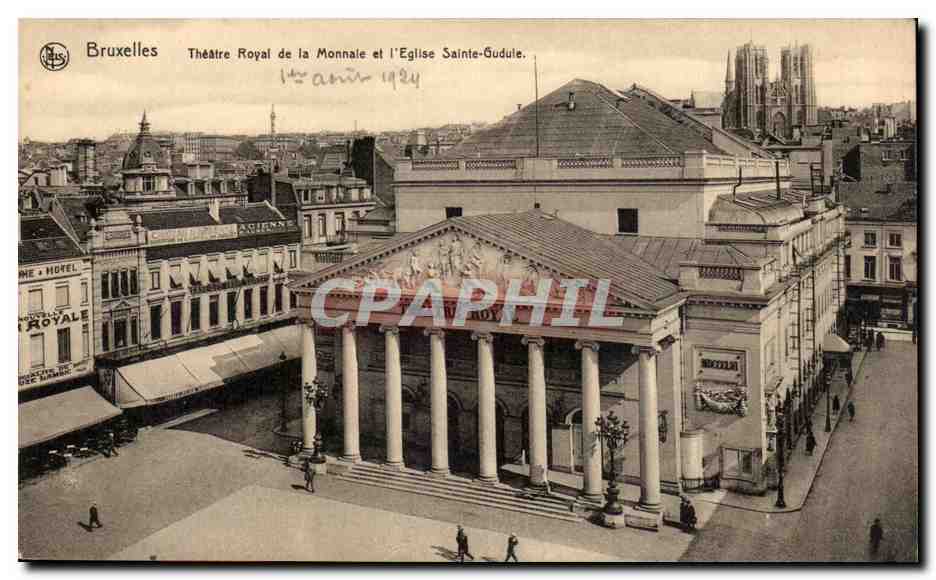 CPA Bruxelles Theatre royal de la monnaie et Eglise Sainte Gudule