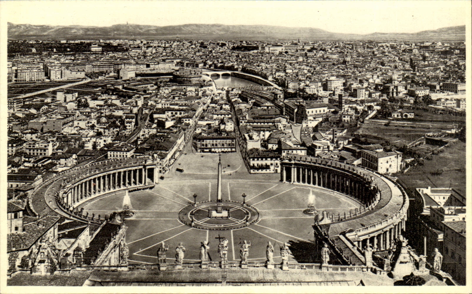 CPA Italie Italia Roma Veduta dalla Cupola di S Pietro