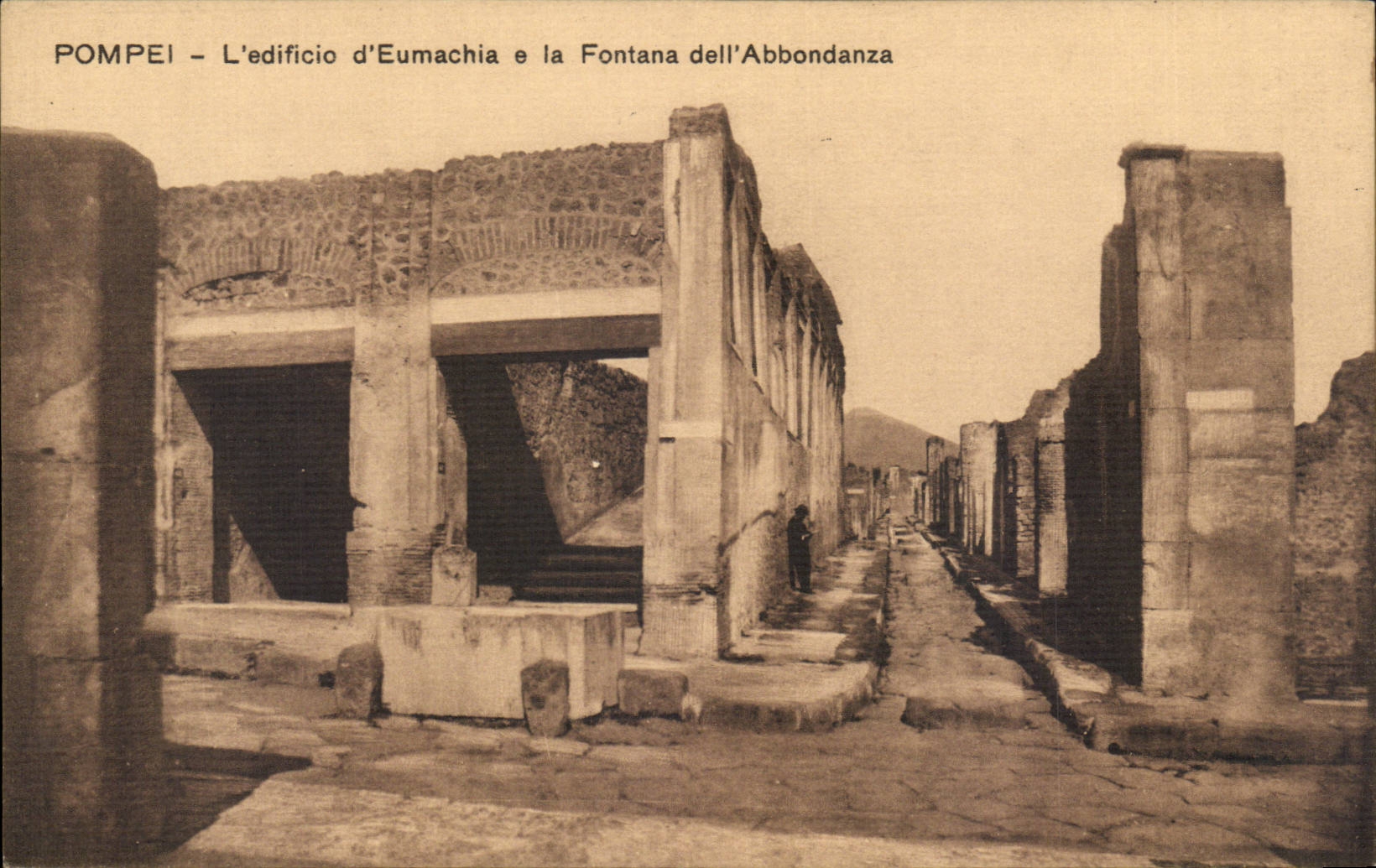 Italie Italia CPA L'edifico d'Eumachia e la fontana dell'abbondanza