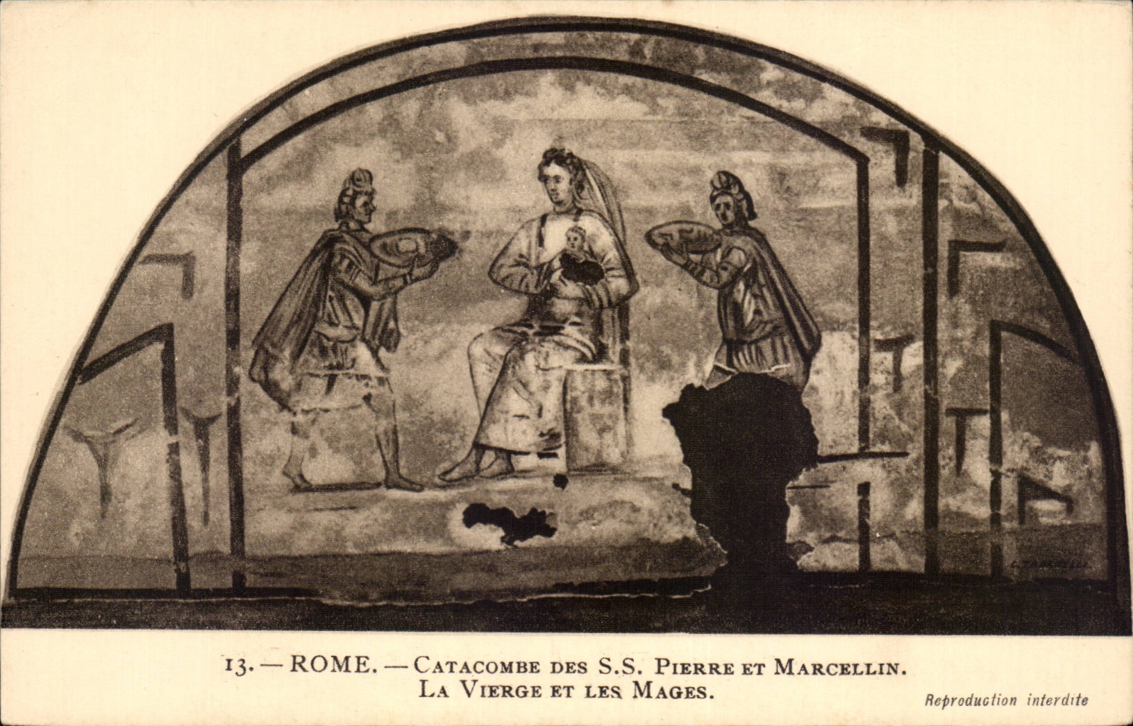CPA Rome Catacombe des SS Pierre et Marcellin La vierge et les mages