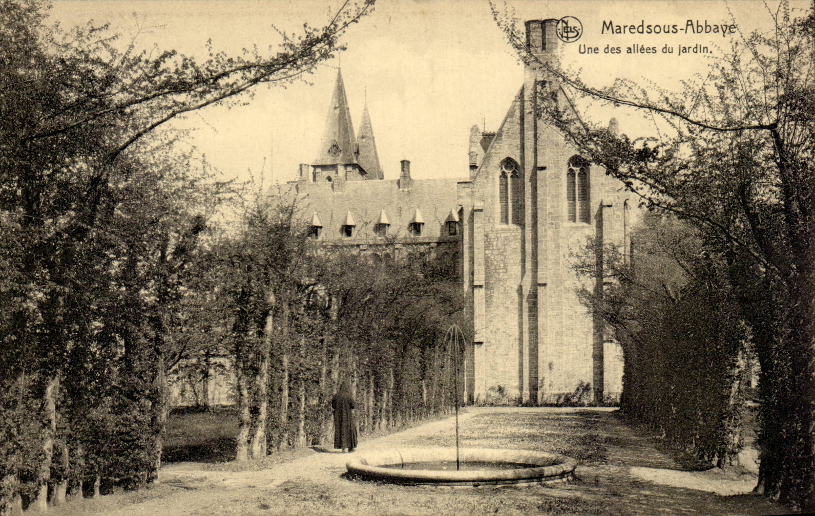 CPA Belgique Maredsous Abbaye une des allees du jardin