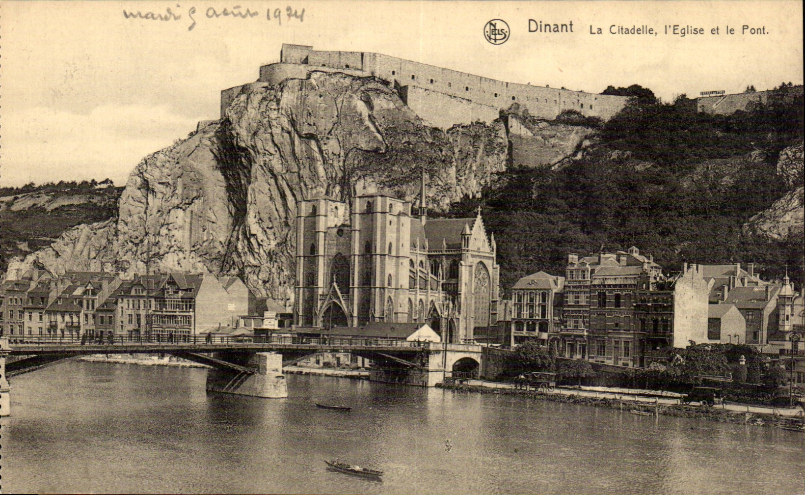 CPA Dinant La citadelle l'eglise et le pont