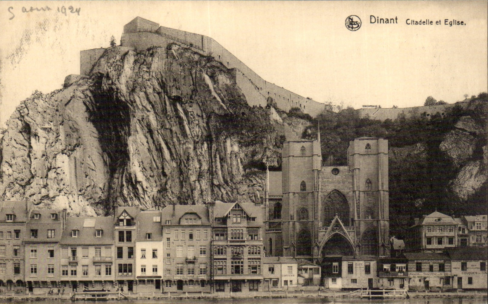 CPA Dinant La citadelle et l'eglise 