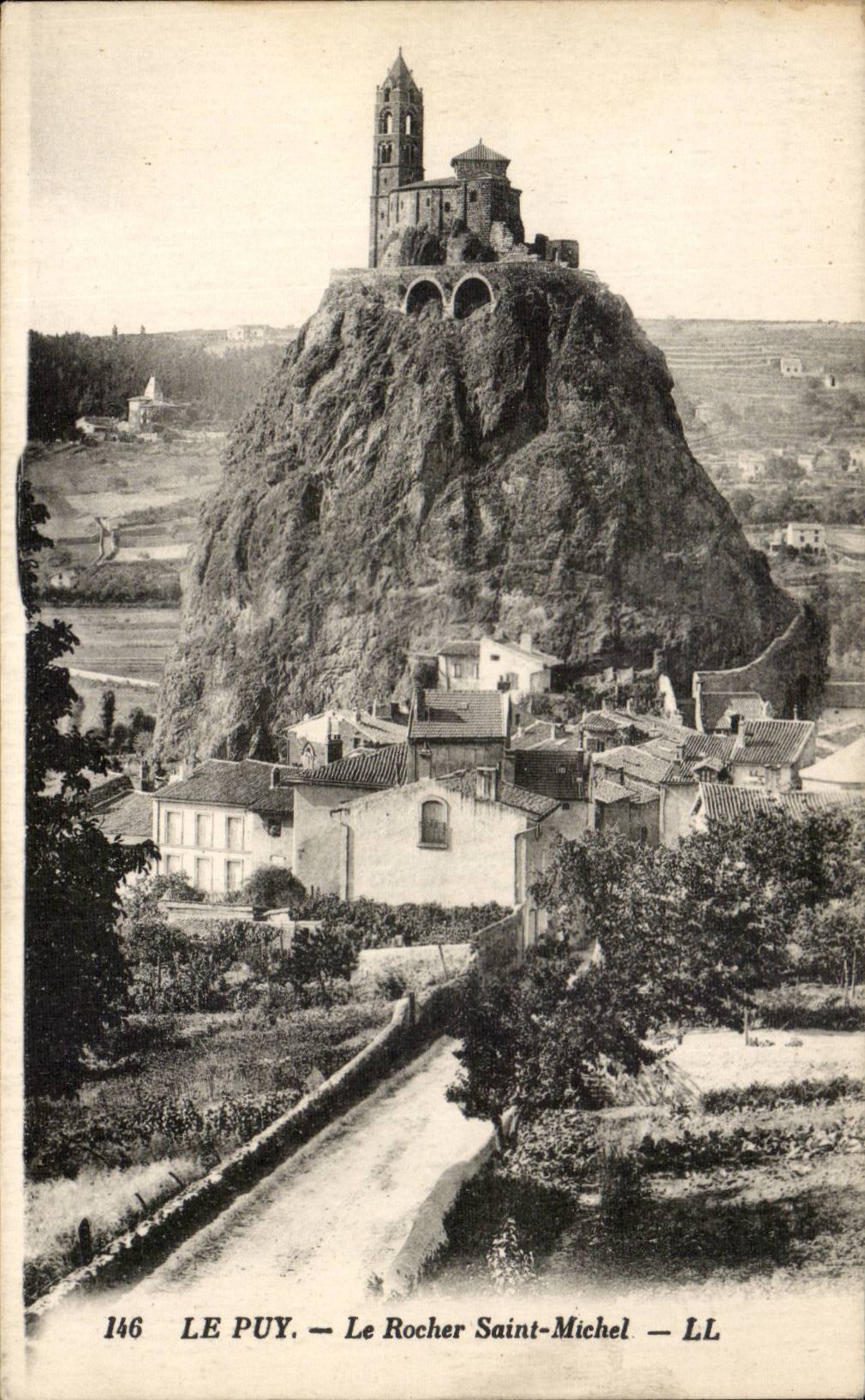 Le Puy — Le Rocher Saint-Michel — LL