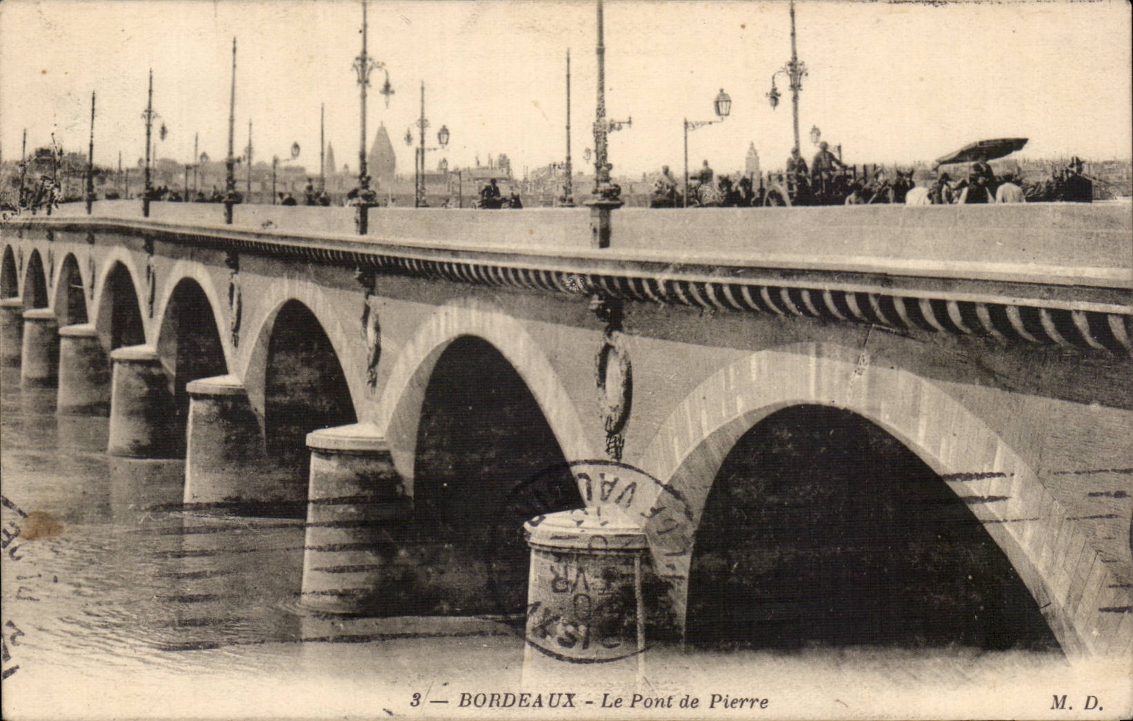 CPA Bordeaux Le pont de pierre