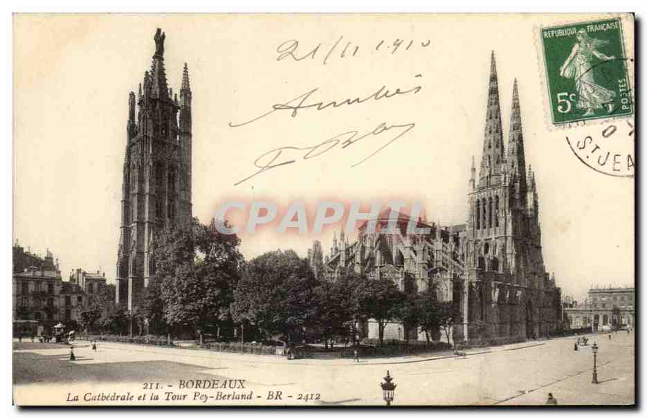 CPA Bordeaux La cathedrale et la Tour pey Berland