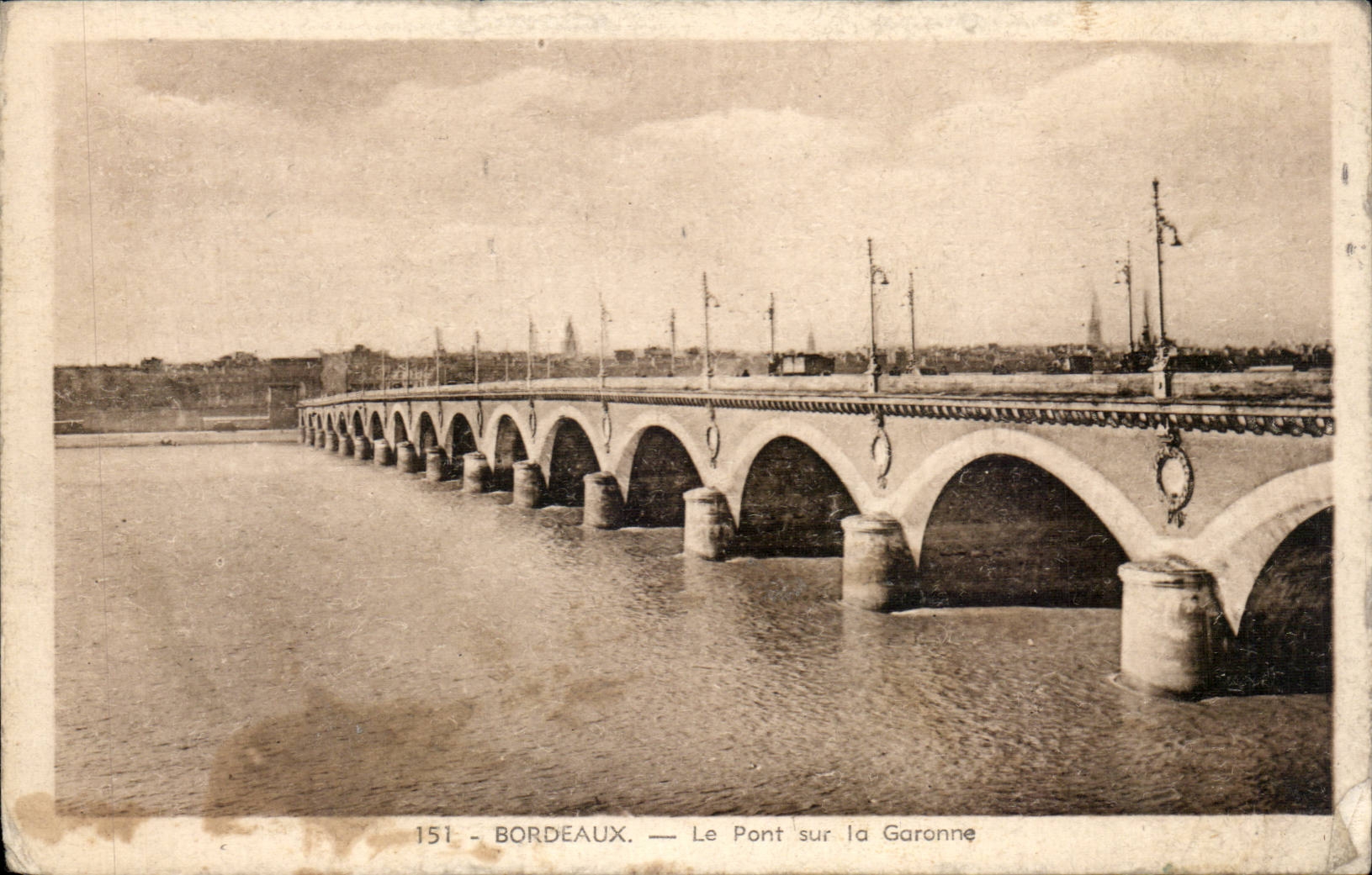 Bordeaux — Le Pont sur la Garonne — Éditeur La Cigogne, n° 151