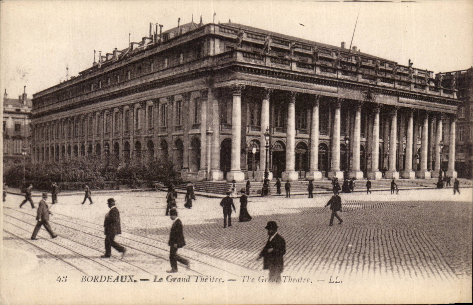 Bordeaux — Le Grand Théâtre — LL.
