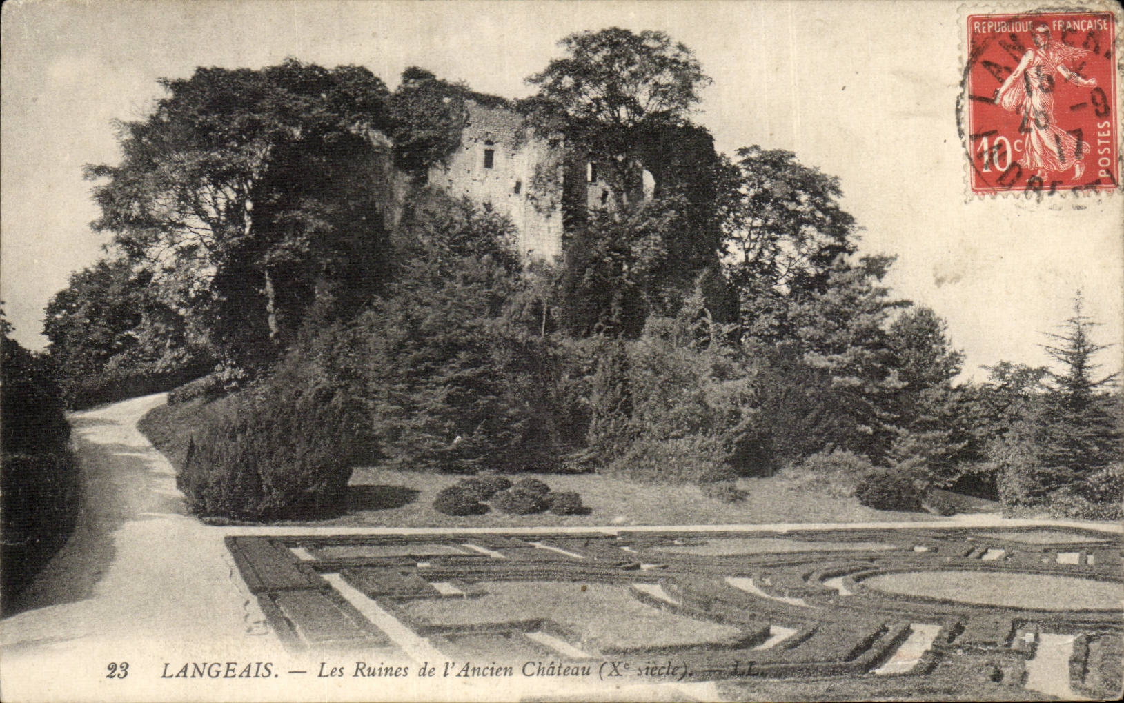 CPA Langeais Les ruines de l'ancien chateau 