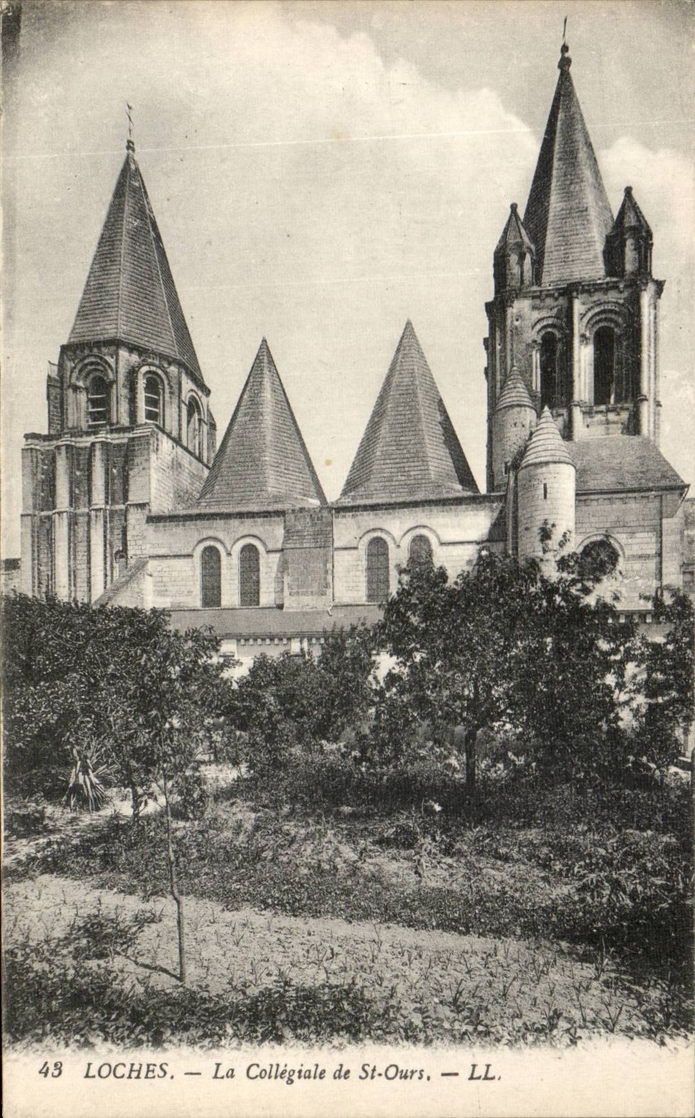 Loches CPA La collegiale de St ours