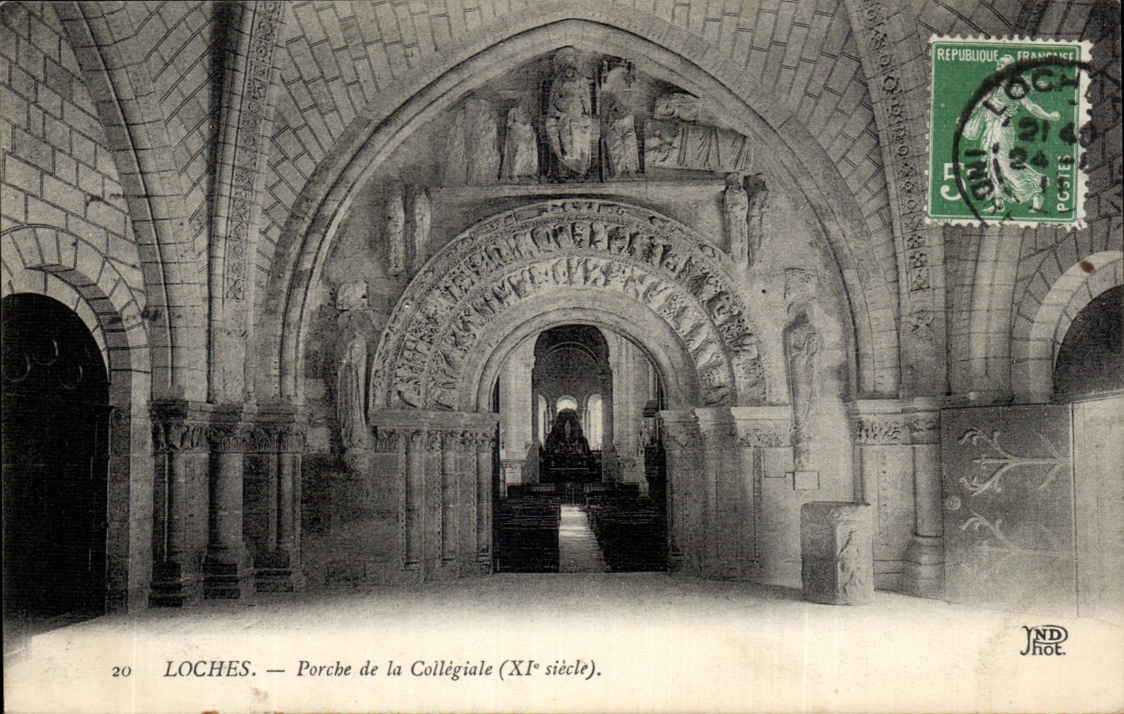 Loches CPA Porche de la collegiale