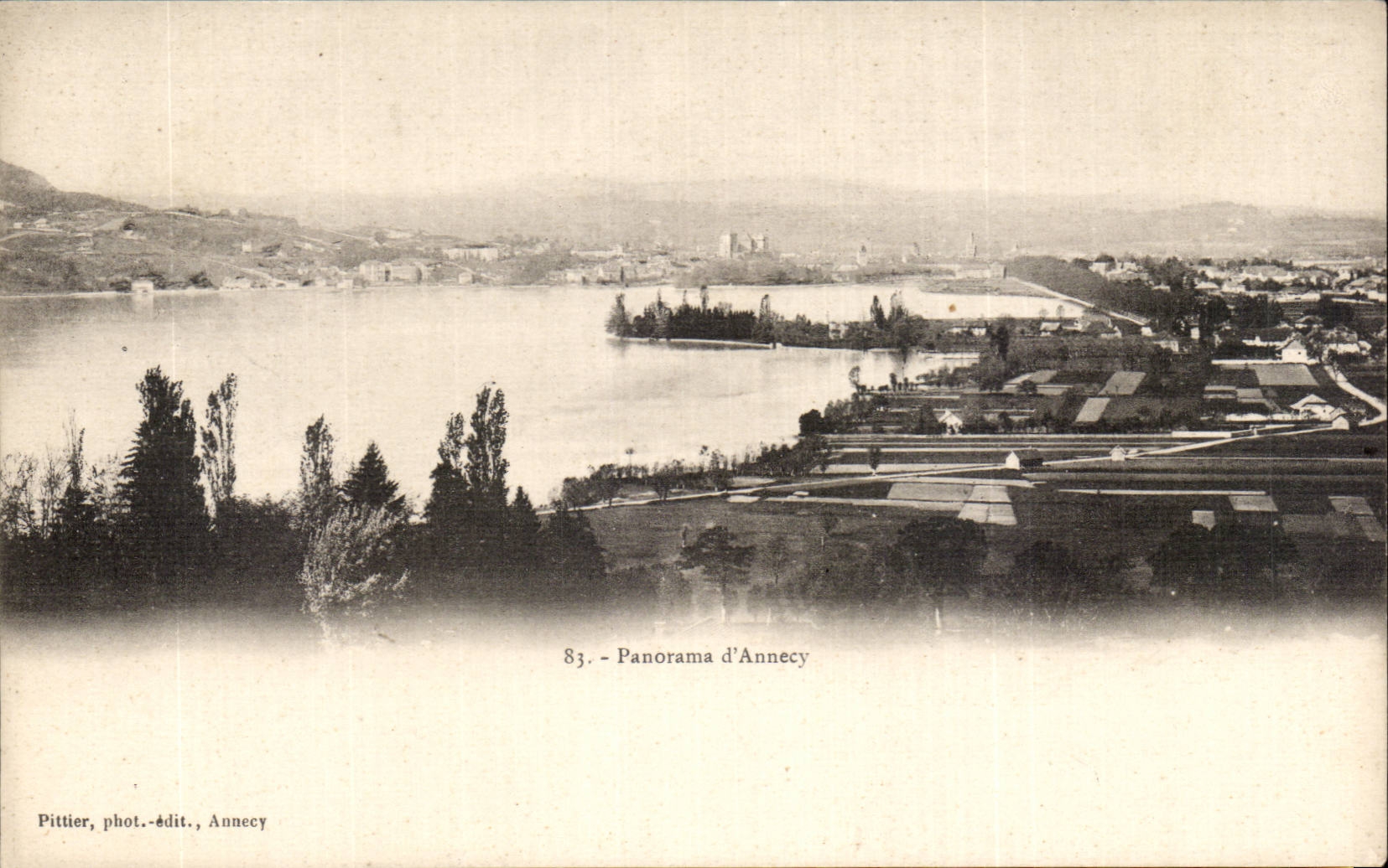 Panorama d'Annecy — vue sur le lac et les rives — Pittier, phot.-édit., Annecy, n°83
