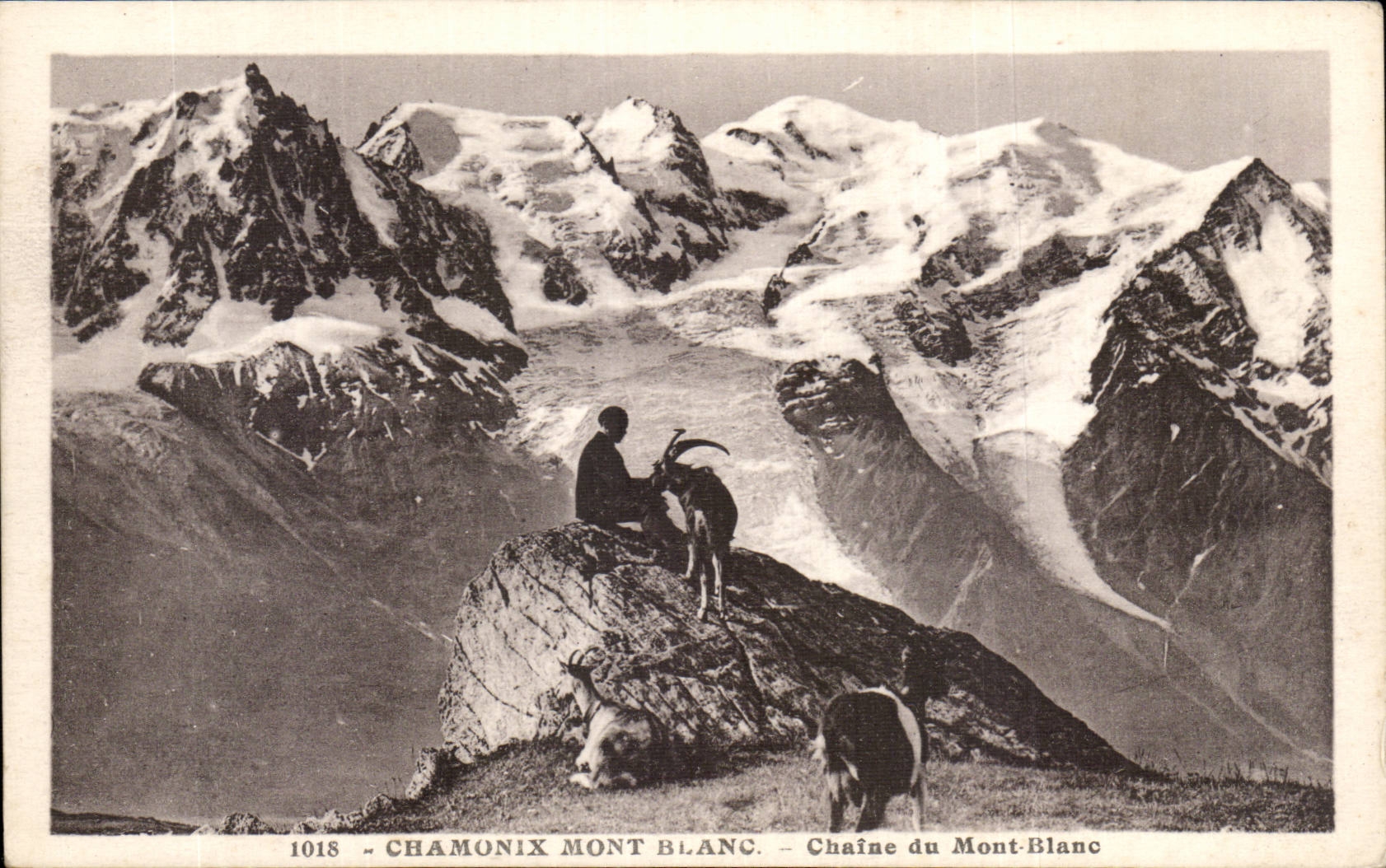 Chamonix Mont-Blanc — Chaîne du Mont-Blanc — L. Moraud, phot.-édit. (Haute-Savoie)
