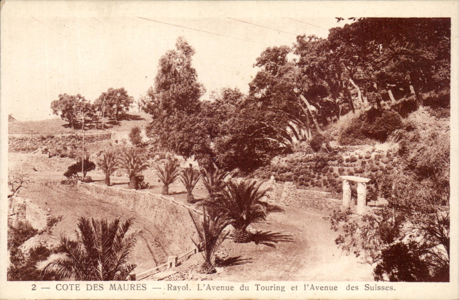 CPA Cote des Maures Rayol l'avenue du Touring et l'avenue des Suisses