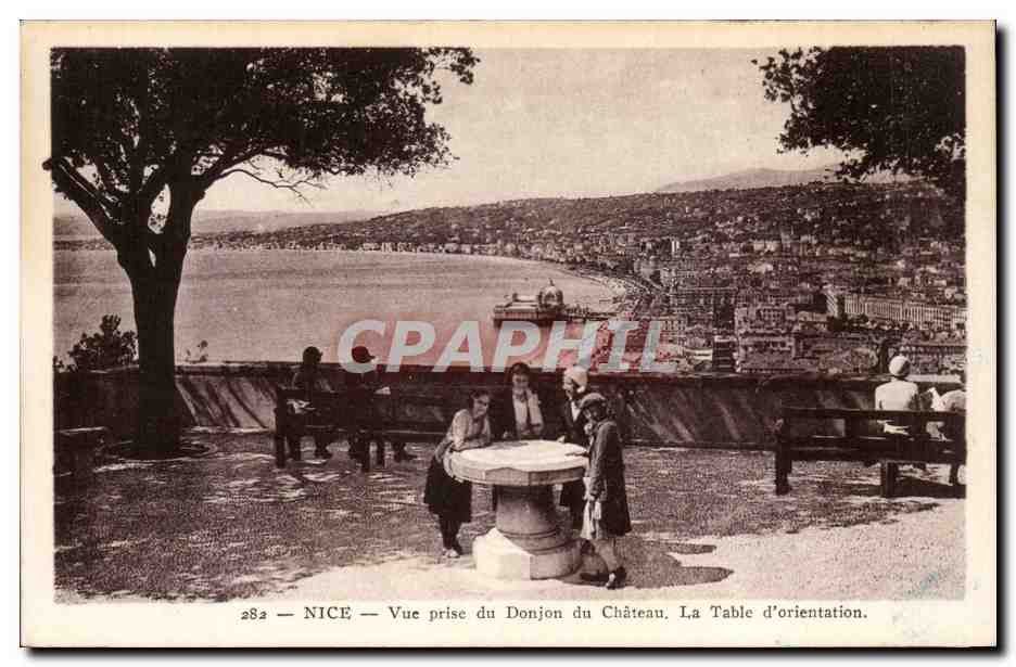 CPA Nice Vue prise du donjon du chateau La table d'orientation