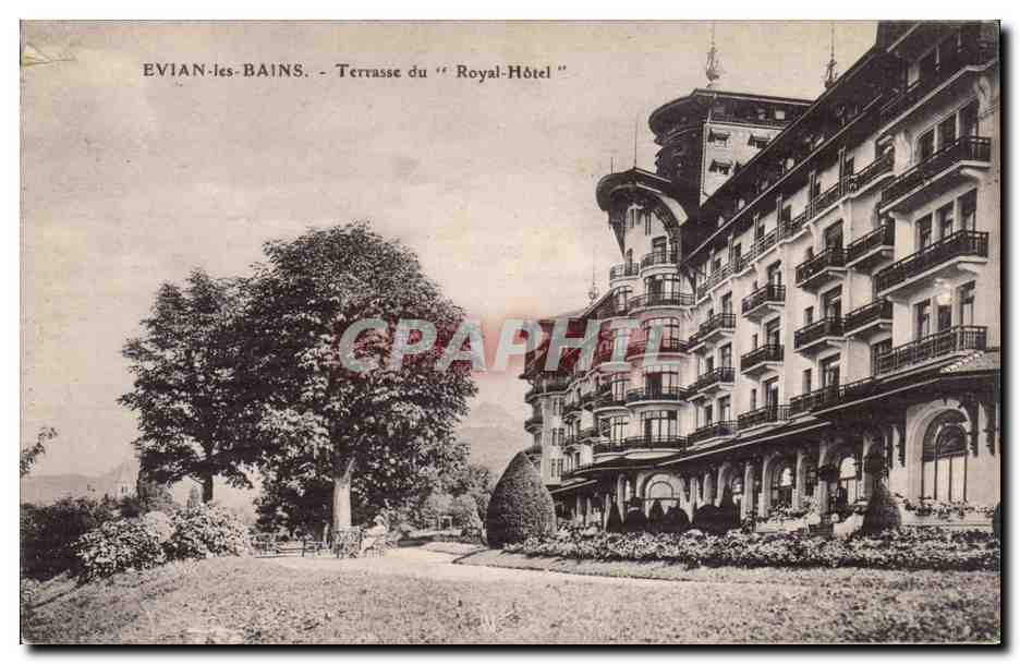 CPA Evian les Bains Terrasse du Royal Hotel