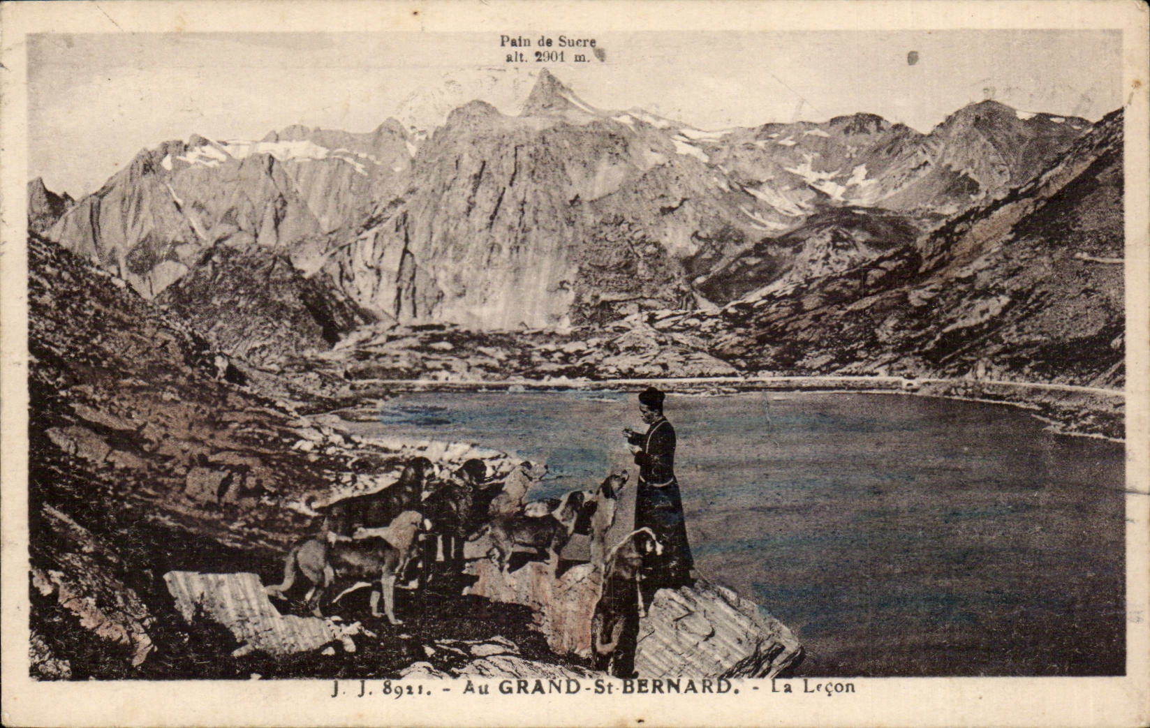 Pain de Sucre - alt. 2901 m. — Vue du lac et du montagne — J. J. 8921. Au GRAND-St BERNARD. La Leçon