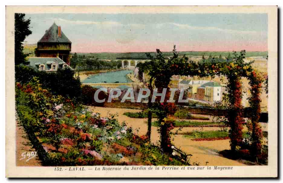 Laval — La Roseraie du Jardin de la Perrine et vue sur la Mayenne — G. Artaud, éditeur de la Cibse, Nantes