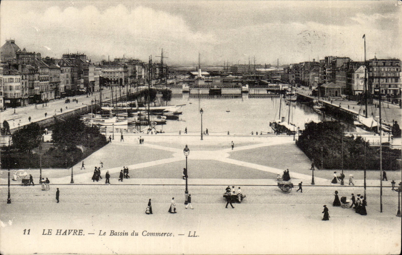 CPA Le Havre Le bassin du commerce