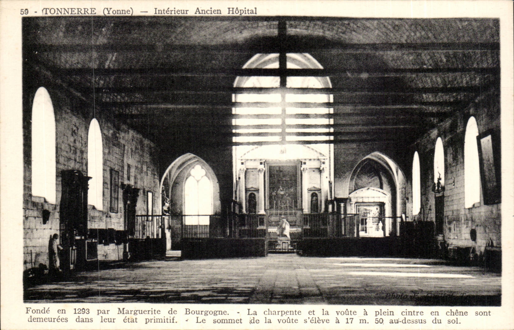 CPA Tonnerre Interieur ancien hopital