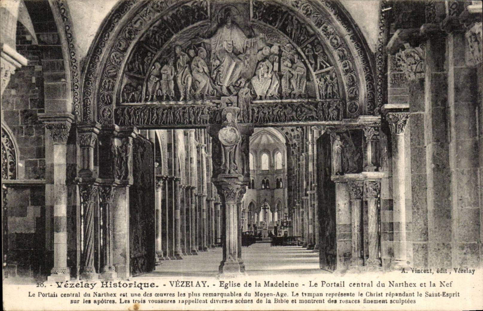 Vézelay - Église de la Madeleine - Le Portail central du Narthex et la Nef
