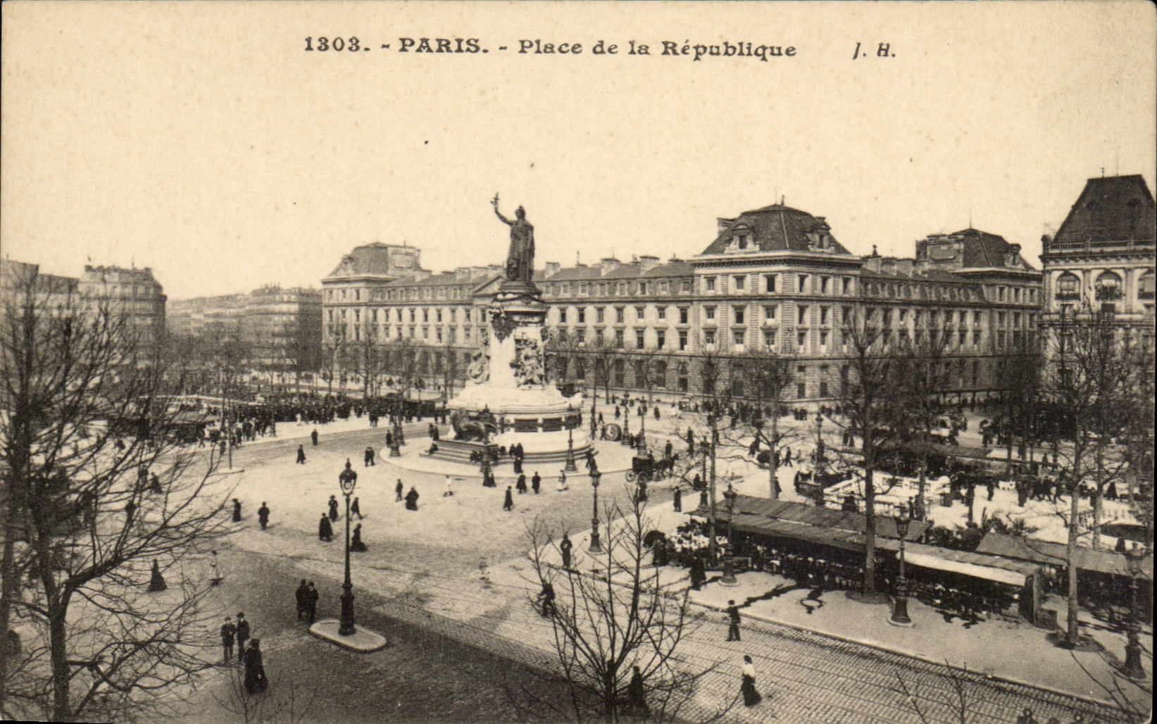 Paris CPA Place de la Republique