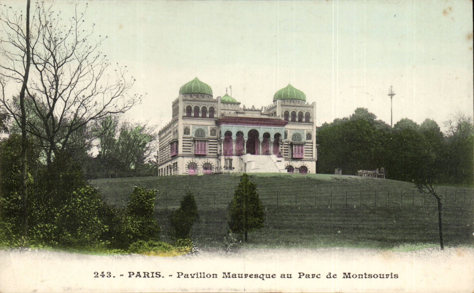 Paris CPA Pavillon mauresque au parc de Montsouris