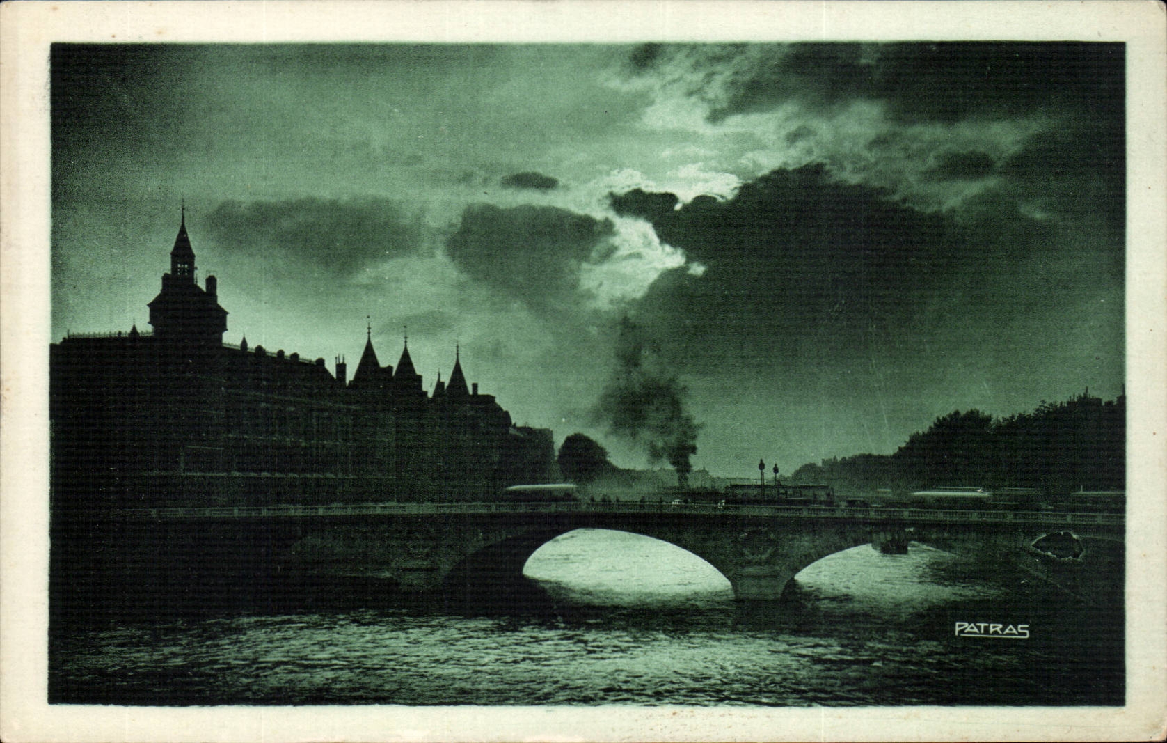 Paris CPA Coucher de soleil sur la Seine