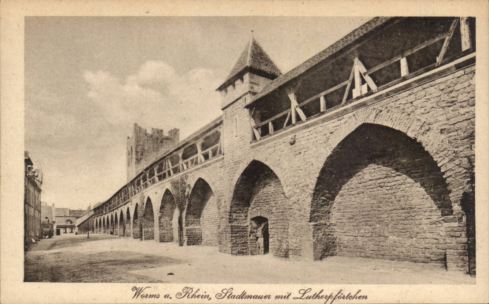 CPA Worms a Rhein Stadtmauer mit Lutherpfortchen
