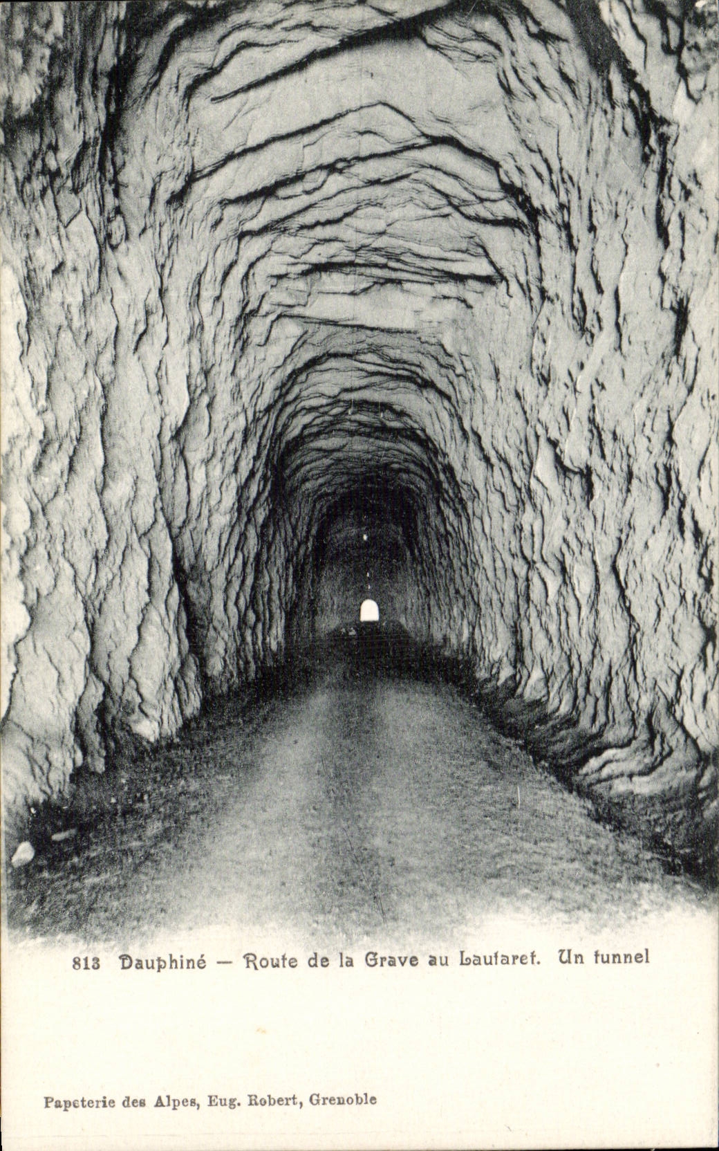 Dauphiné — Route de la Grave au Lautaret. A tunnel