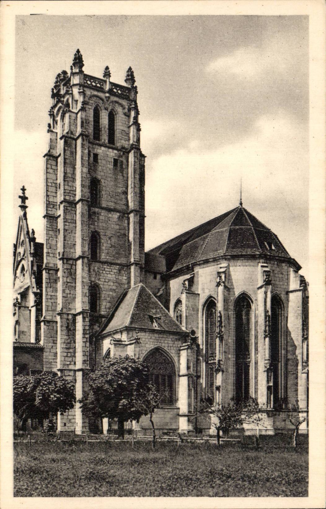 Église de Brou — Chevet — Serv. Commercial Monument Historiques, Paris