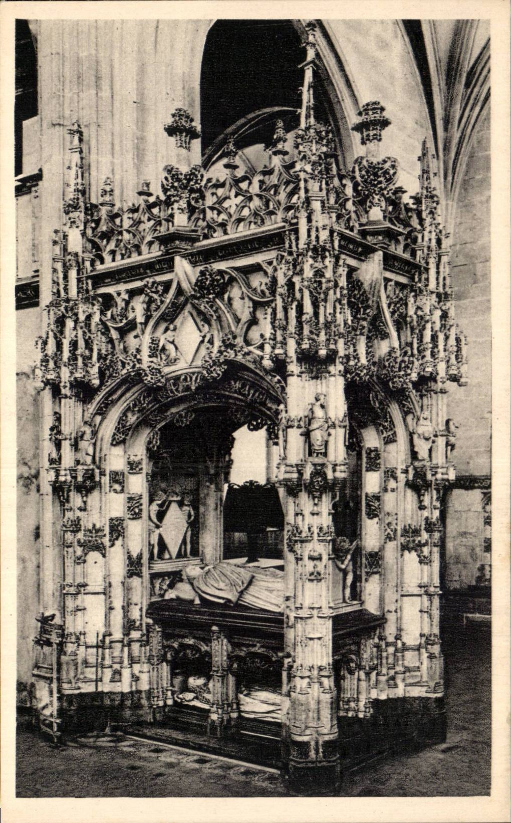 Tombeau de Marguerite d'Autrèche — Église de Brou (Ain) — Serv. Commercial Monument Historiques, Paris