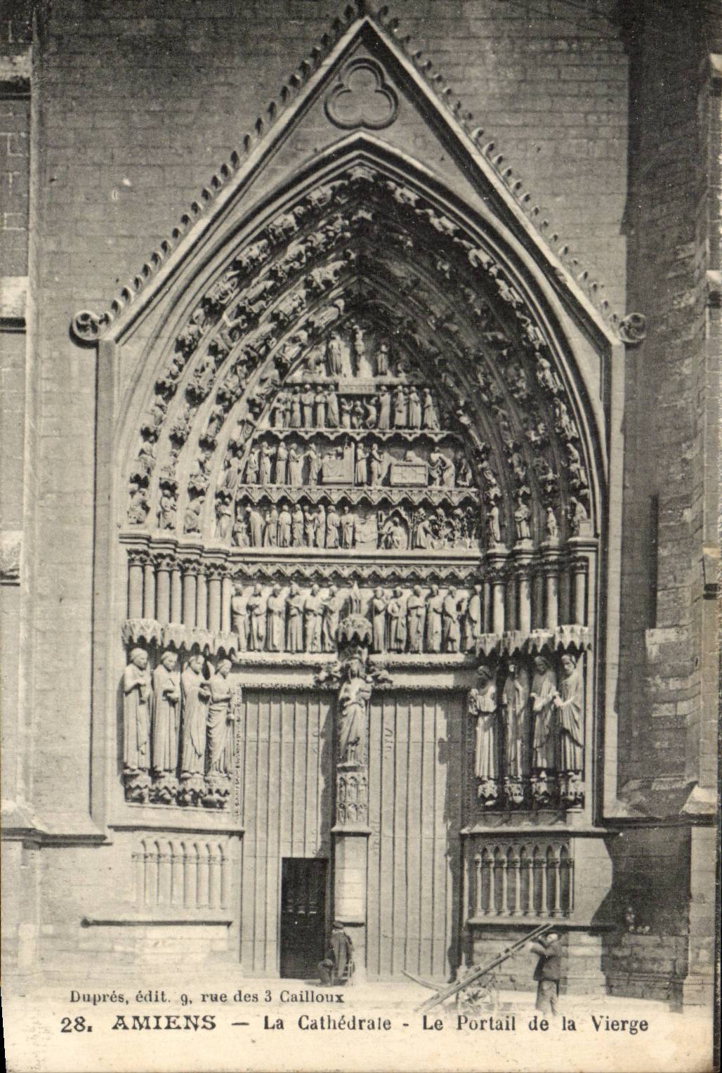 CPA Cathedrale d'Amiens le portail de la vierge