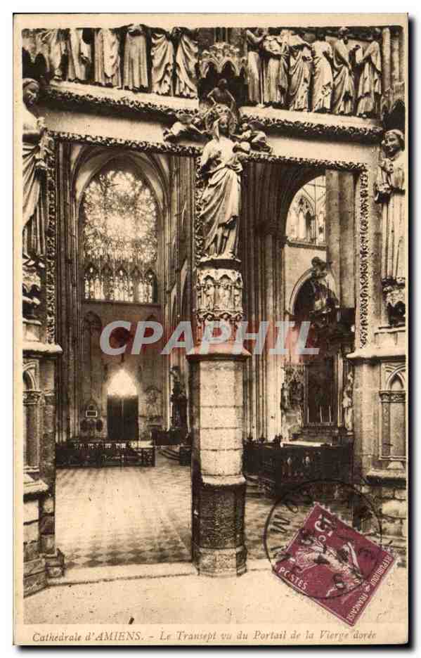 CPA Cathedrale Amiens Le transept vu du portail de la vierge doree