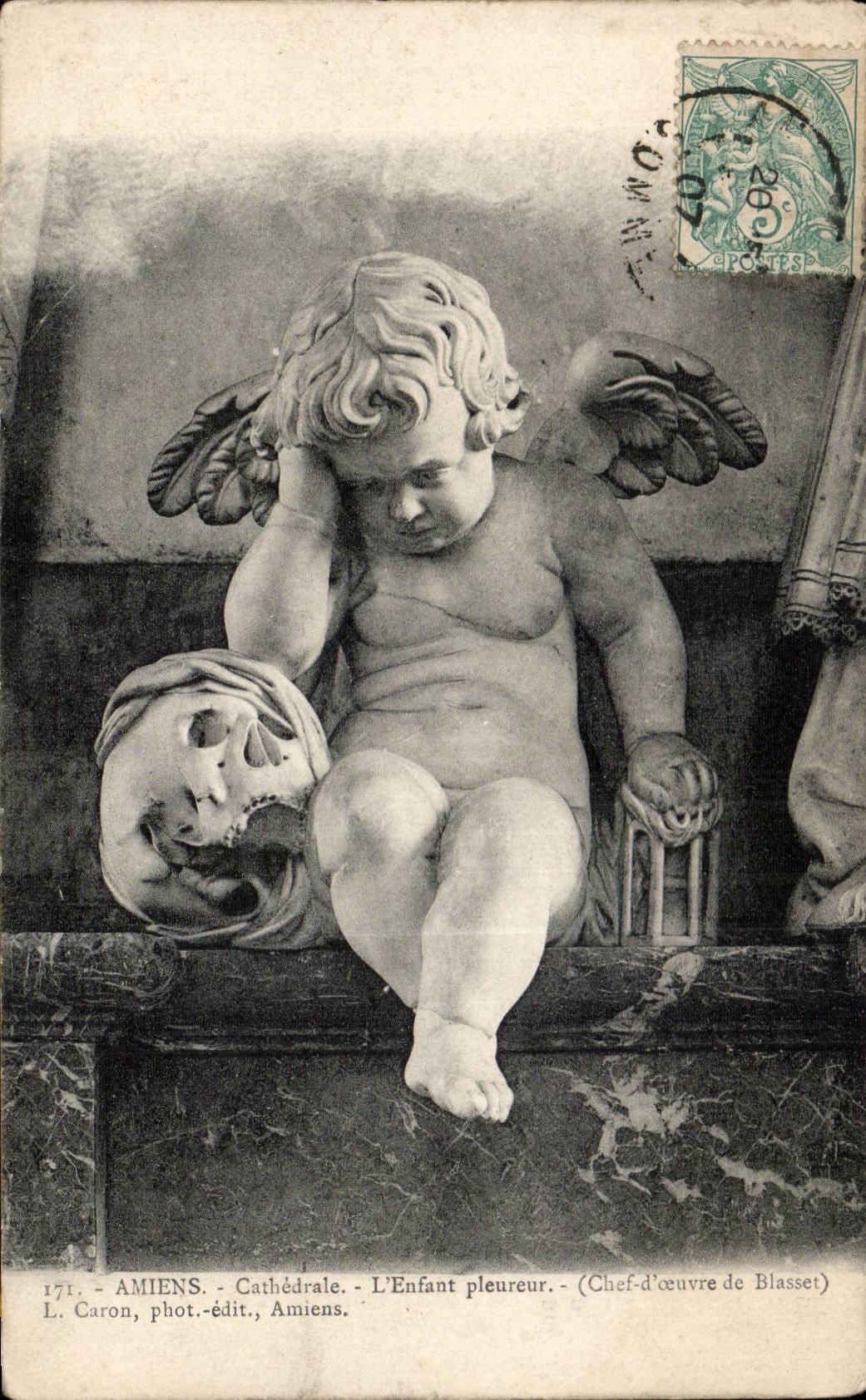 CPA Amiens La cathedrale Ange pleureur Angel