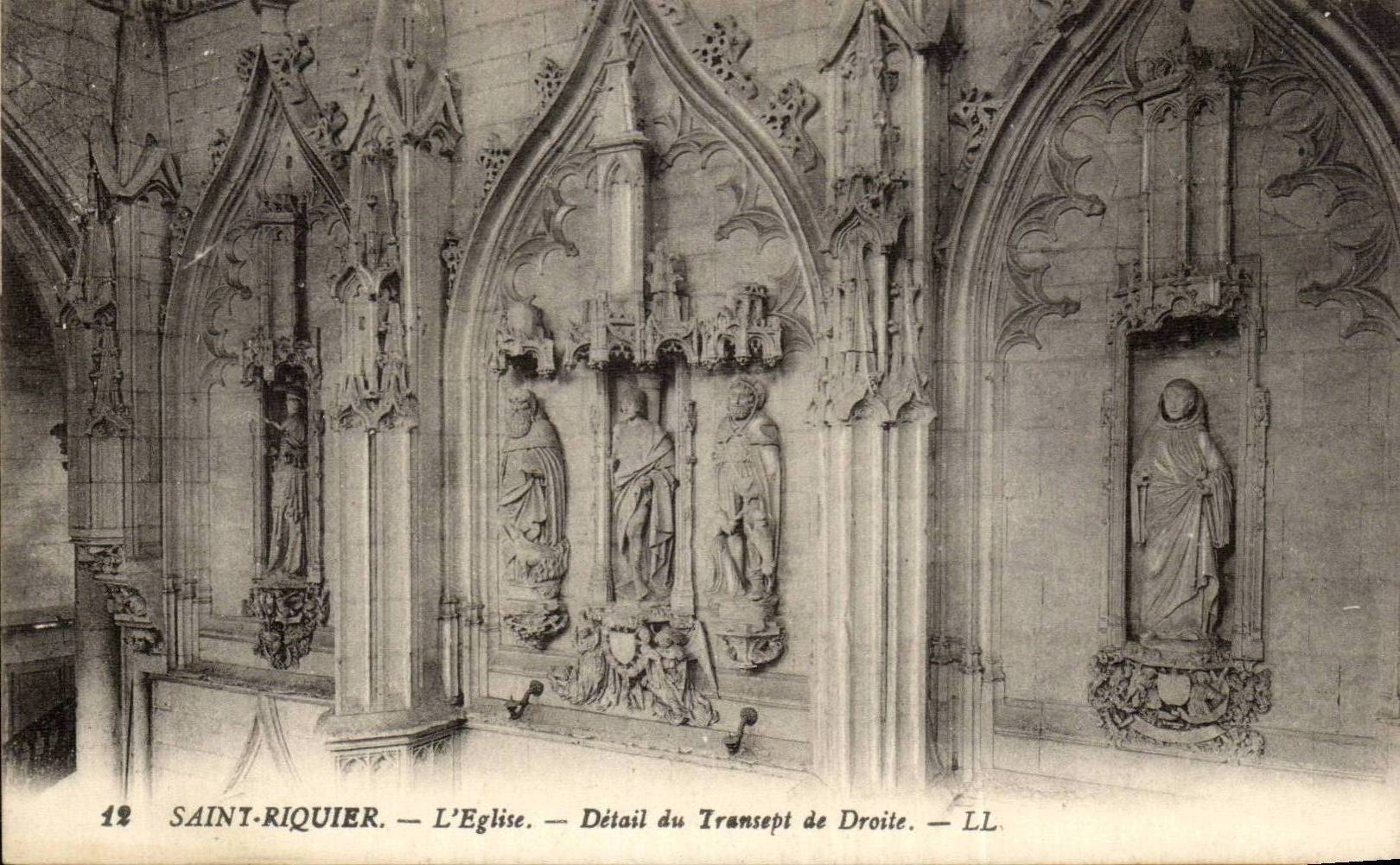 CPA Saint Riquier l'eglise Detail du transept de droite