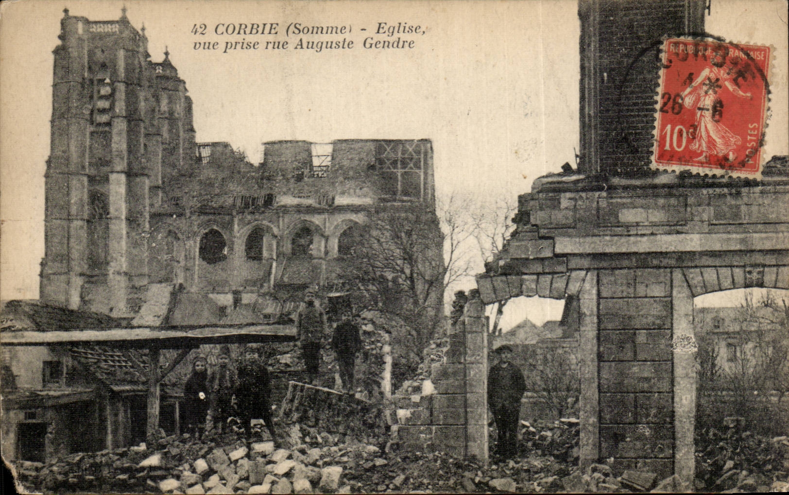 CPA Corbie Eglise vue prise rue Auguste Gendre