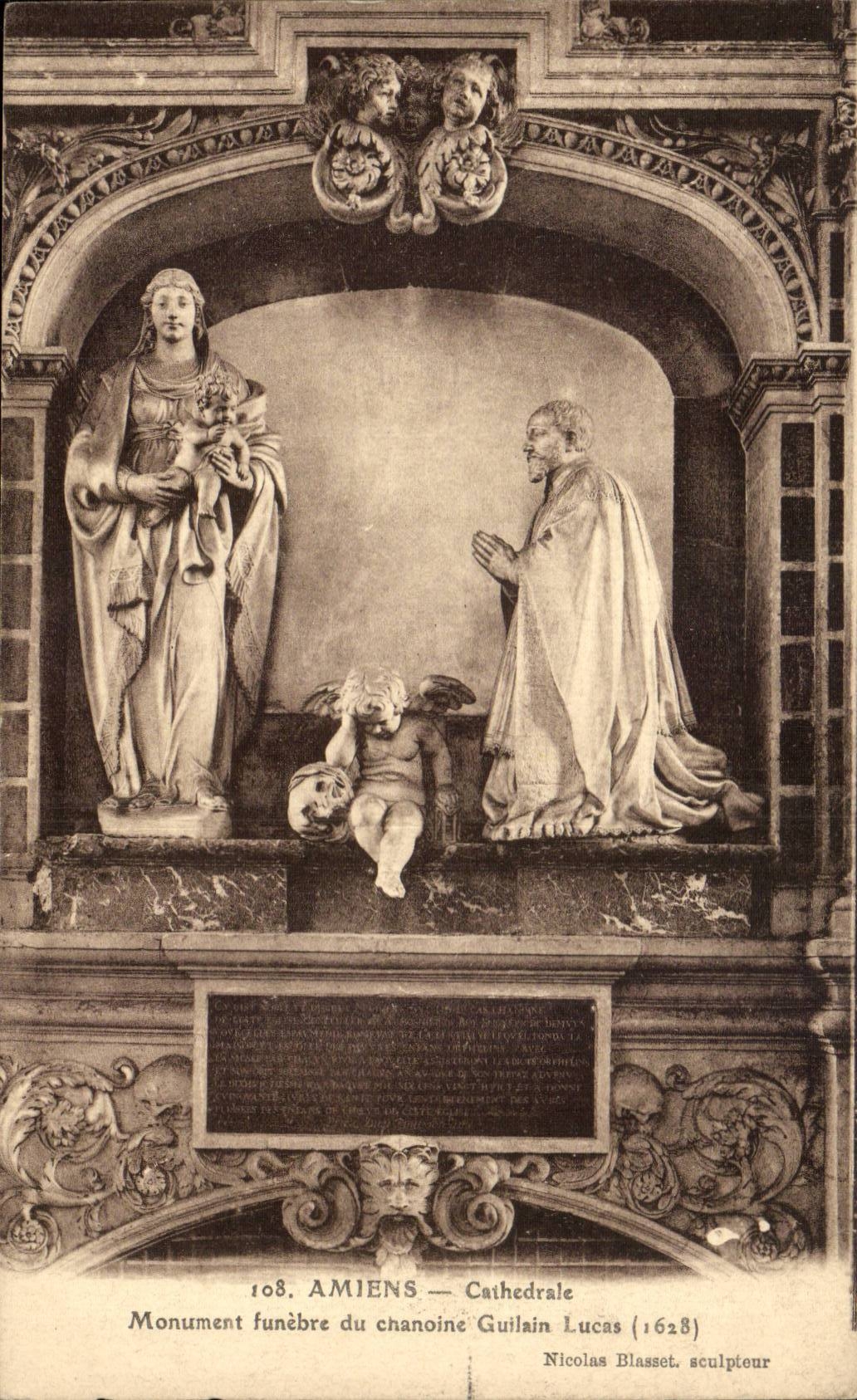 CPA Amiens La cathedrale Monument funebre du chanoine Guilain Lucas (1628) Ange Angel
