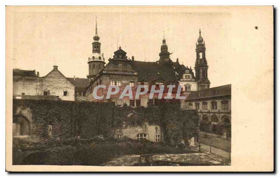 CPA Dresden Stallhof Kanzleigebaude Schloss und Gewehrgalerie
