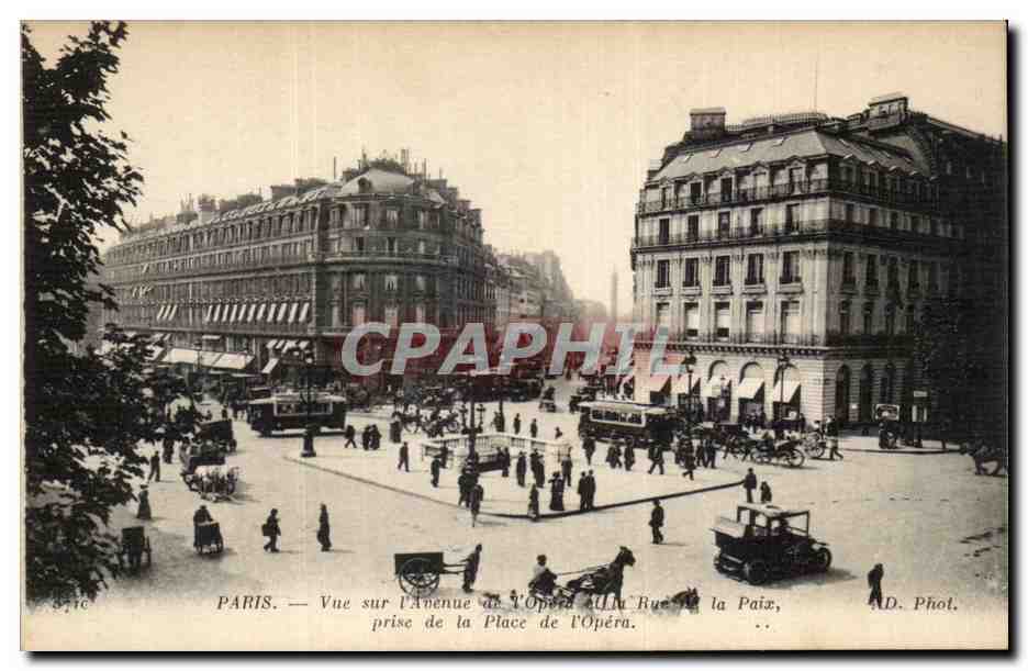 CPA Paris Vue sur L'opera et la rue de la paix prise de la place de l'opera