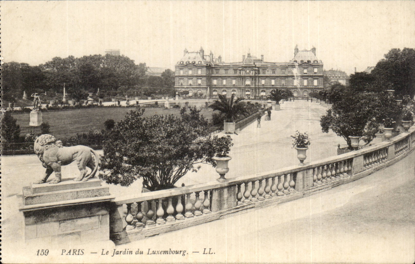 Paris - 6 - Jardin du Luxembourg - lion - CPA 