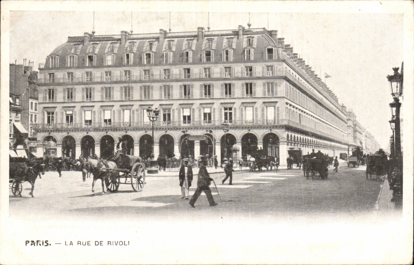 Paris - 1 - Rue de Rivoli - CPA 