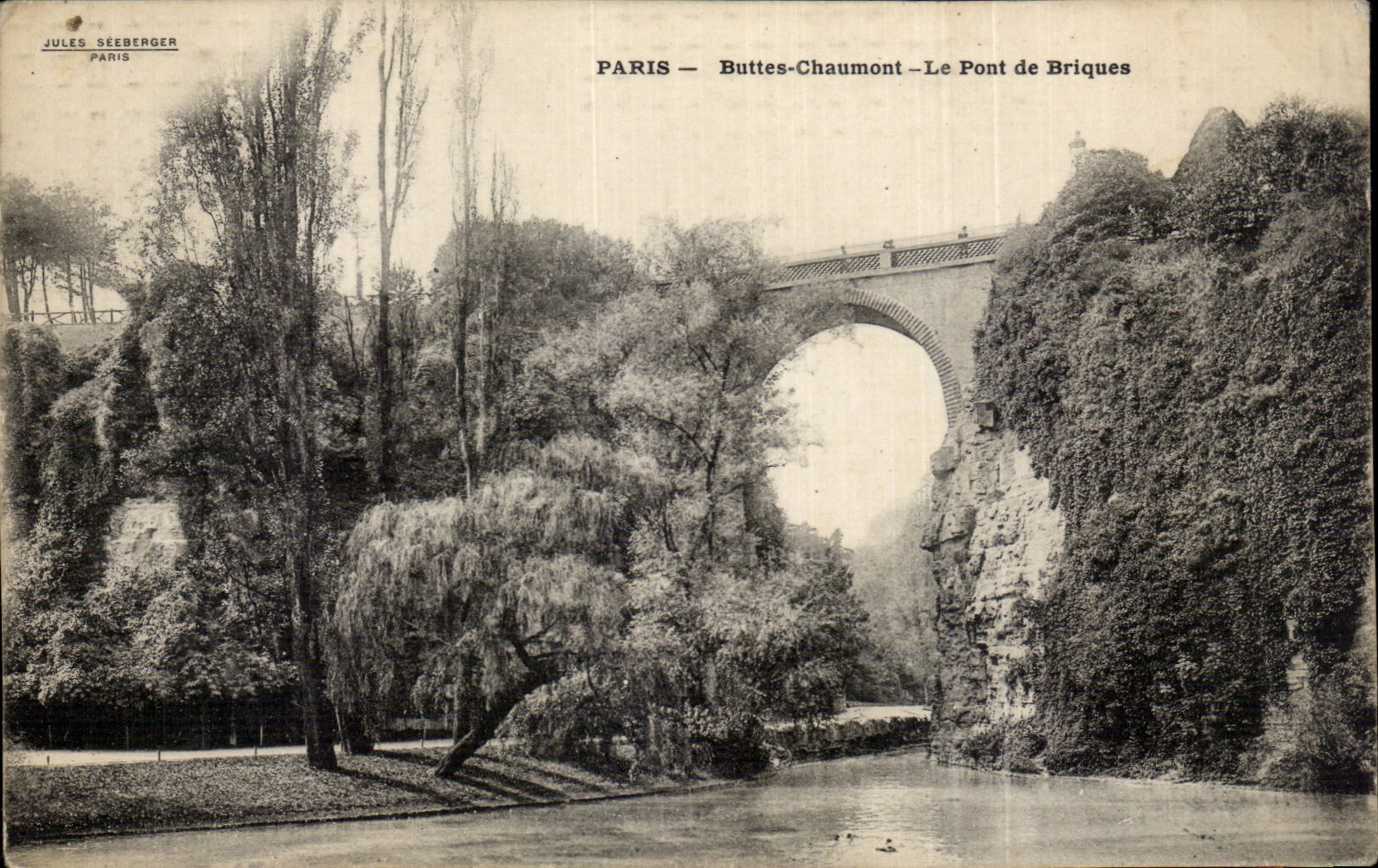Paris - 19 - Buttes Chaumont - Le Pont de Briques - CPA 