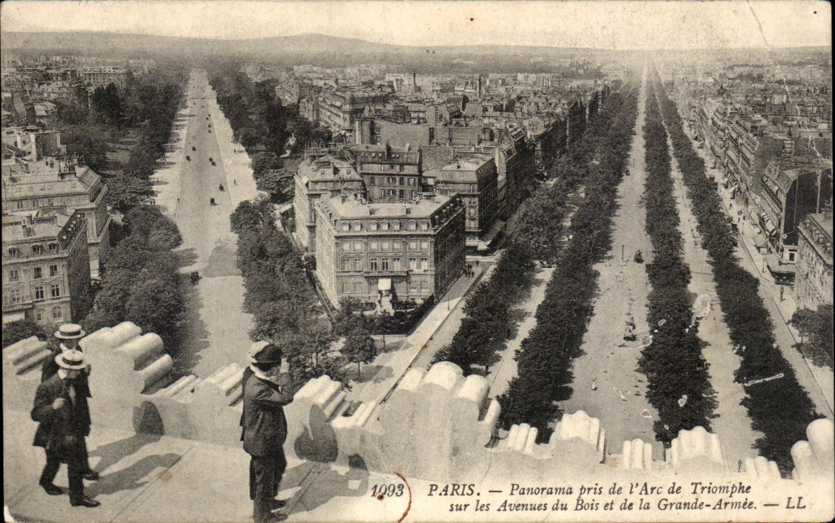 Paris - 8- Panorama pris de l'Arc de Triomphe - CPA 