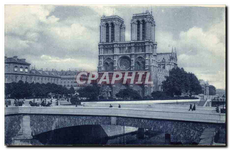 Paris - 4 - Notre Dame - CPA 