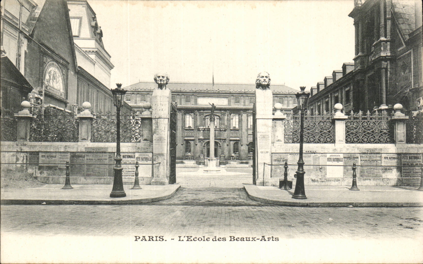 Paris - 7 - L'Ecole des Beaux Arts - CPA 