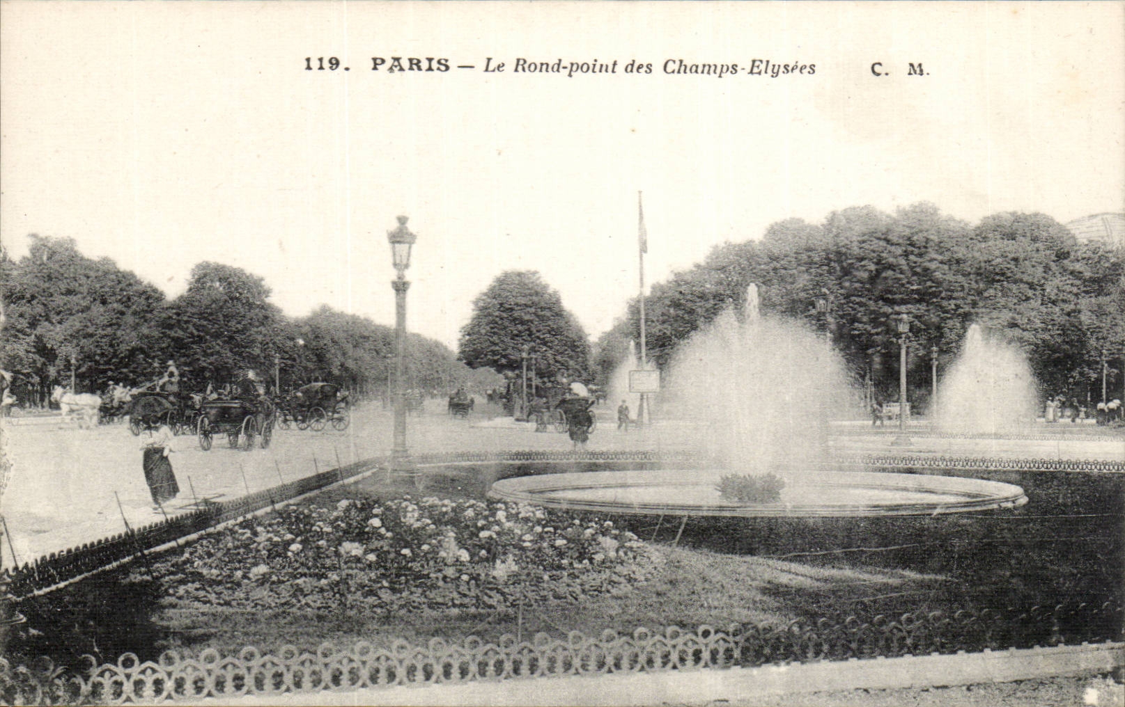 Paris - 8 - Le Rond Point des Champs Elysees CPA 