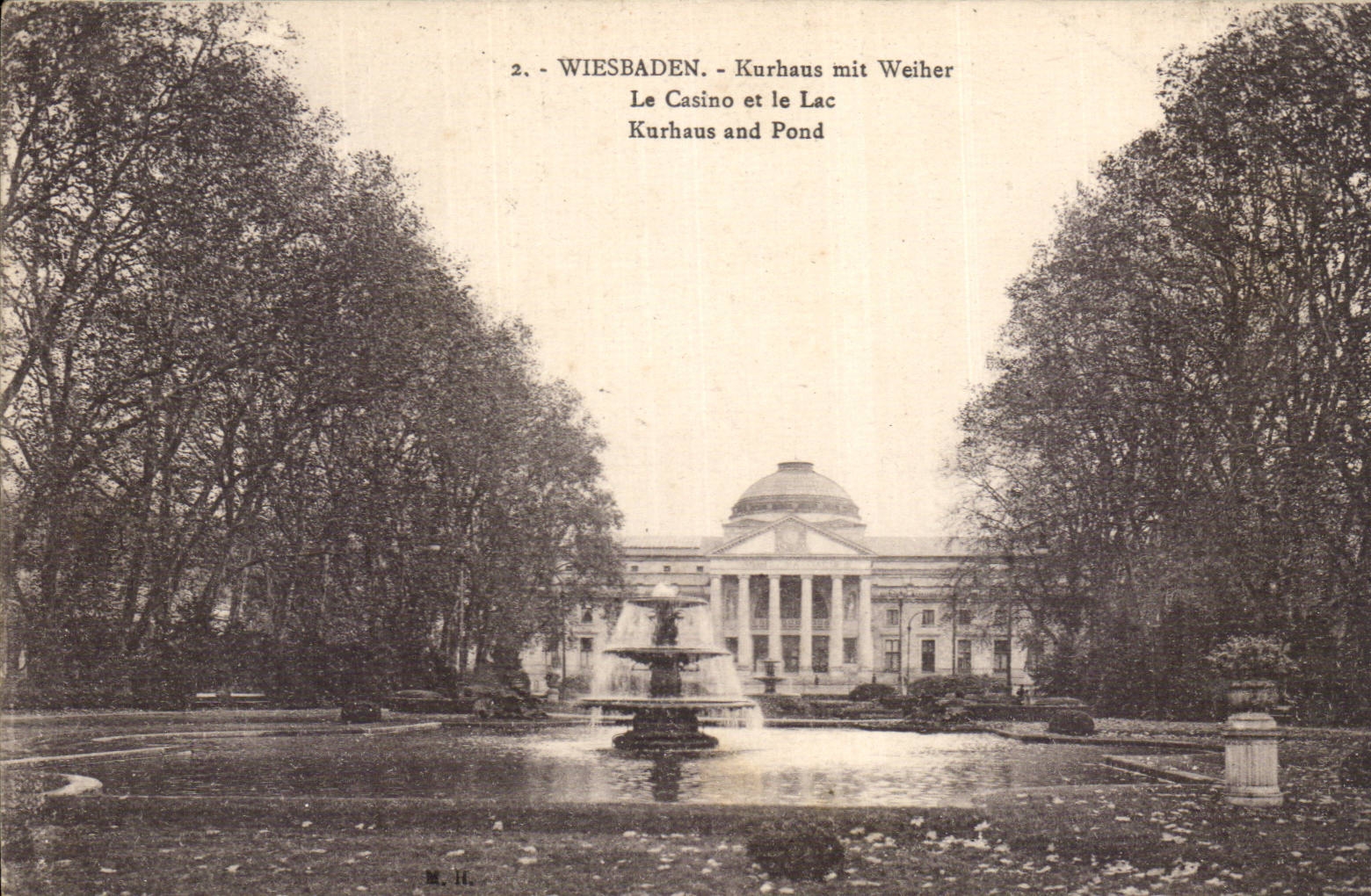 Wiesbaden - Kurhaus mit Weiher - Le Casino et le Lac